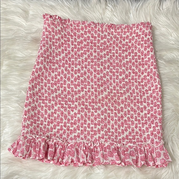 Billabong Dresses & Skirts - Billabong Light Flaws Floral Eyes On You Ruffle Skirt Smocked Pink White Size S